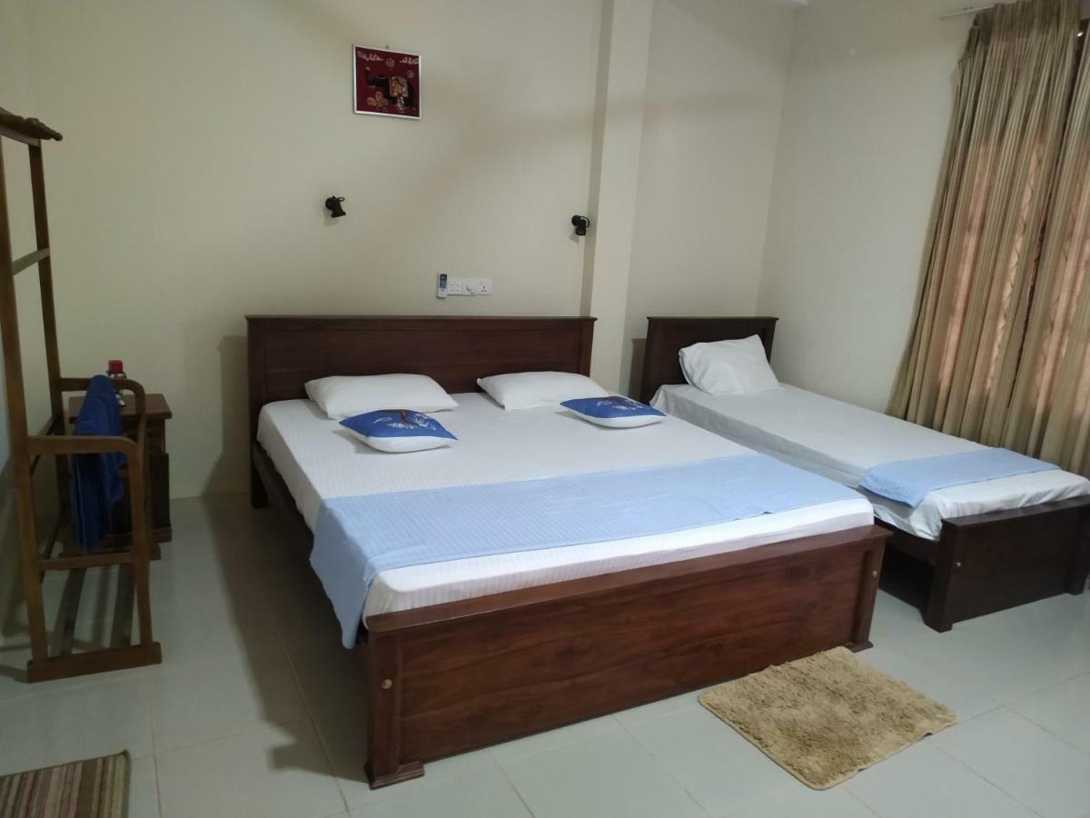 Under Water Safaris And Resort Uppuveli Exterior foto